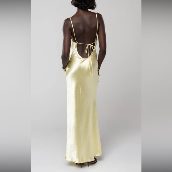 RESA river slip satin gown in butter yellow - Picture 5 of 5